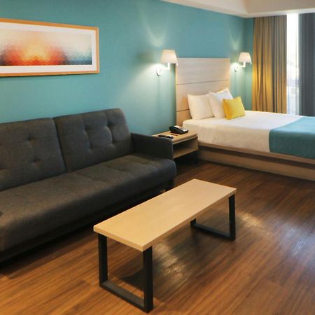 City Express Suites By Marriott Tijuana Rio エクステリア 写真