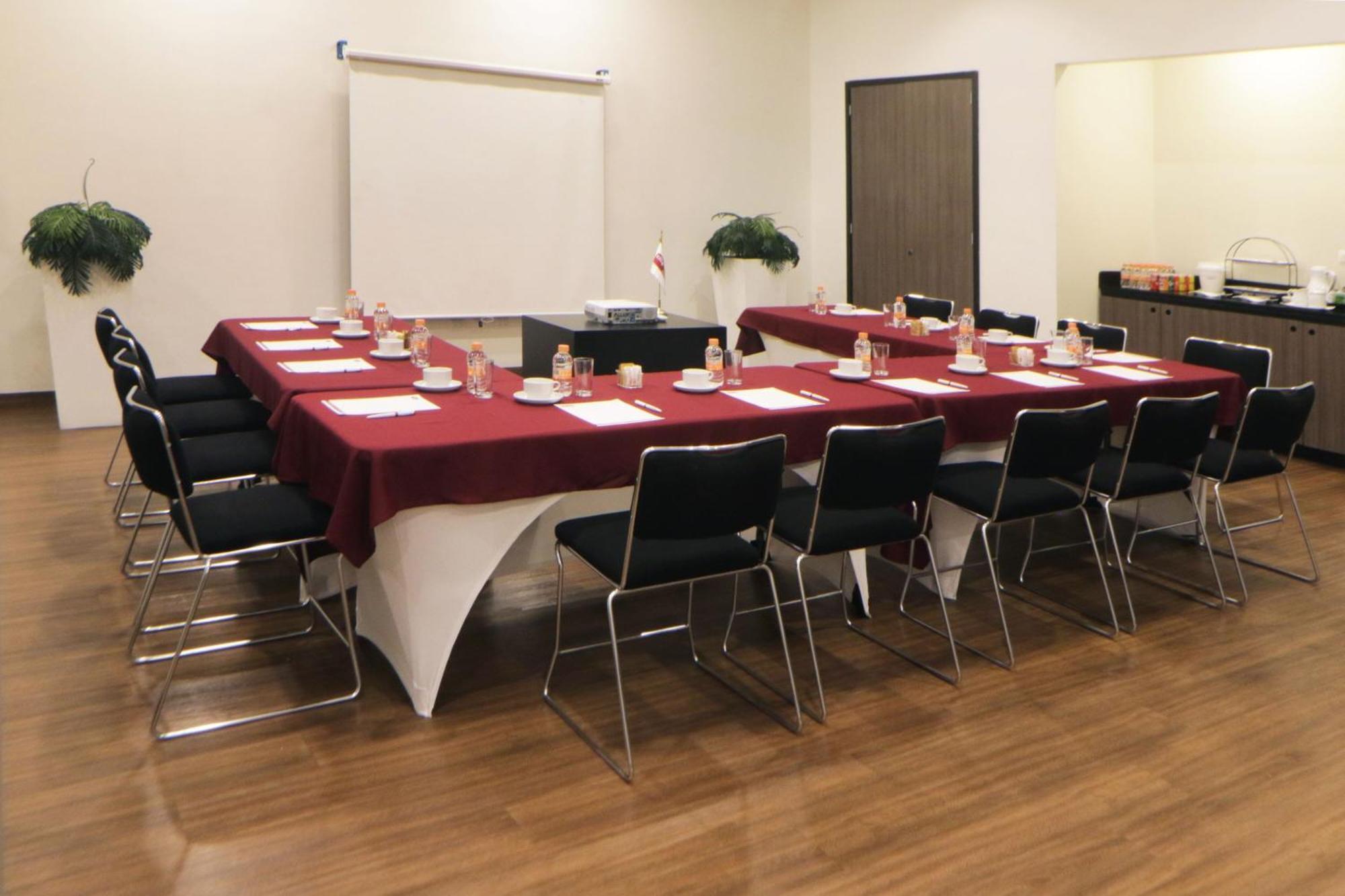 City Express Suites By Marriott Tijuana Rio エクステリア 写真