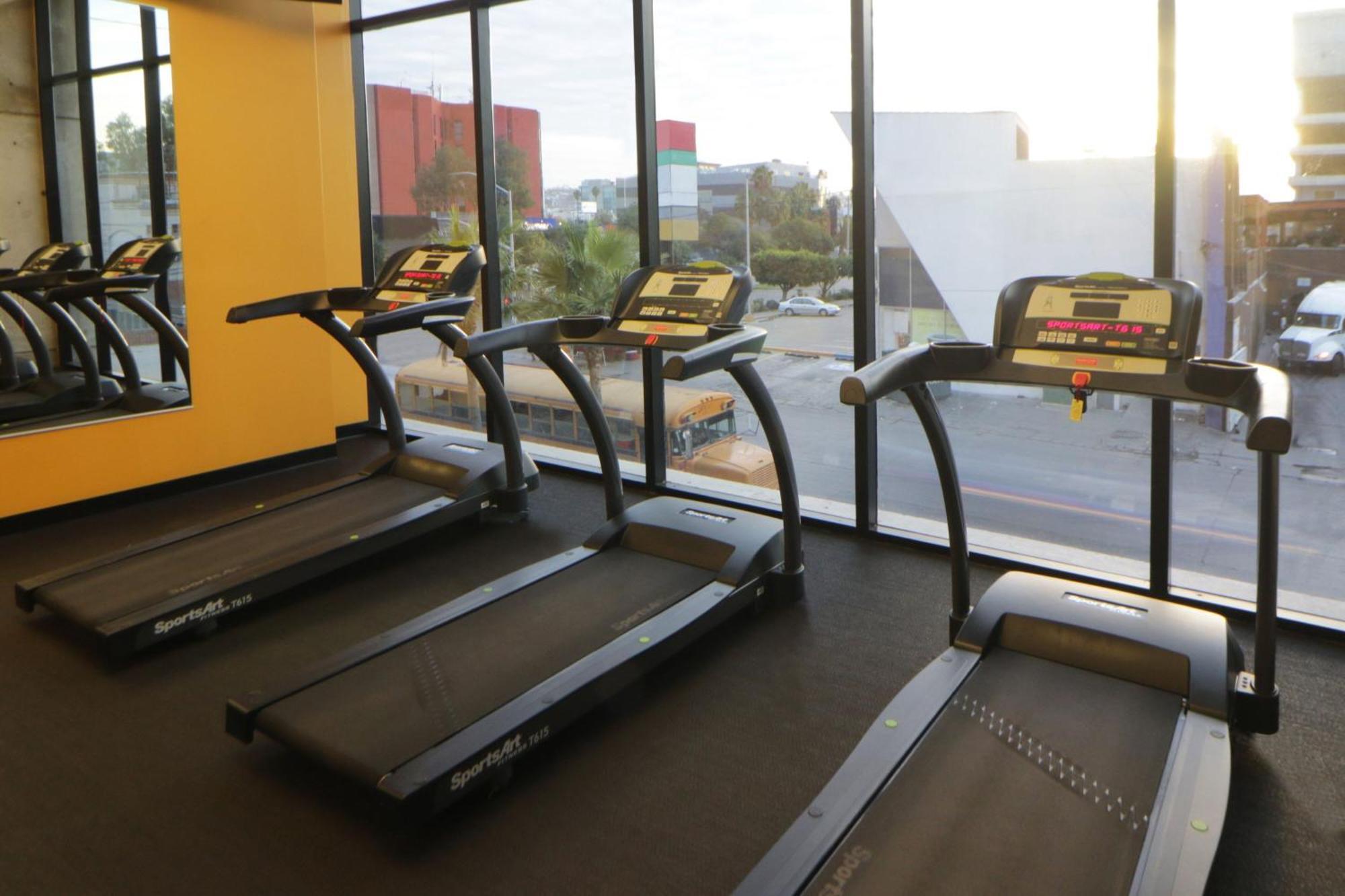City Express Suites By Marriott Tijuana Rio エクステリア 写真