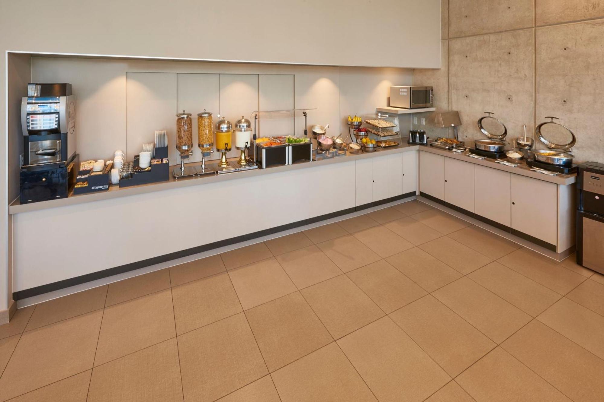 City Express Suites By Marriott Tijuana Rio エクステリア 写真