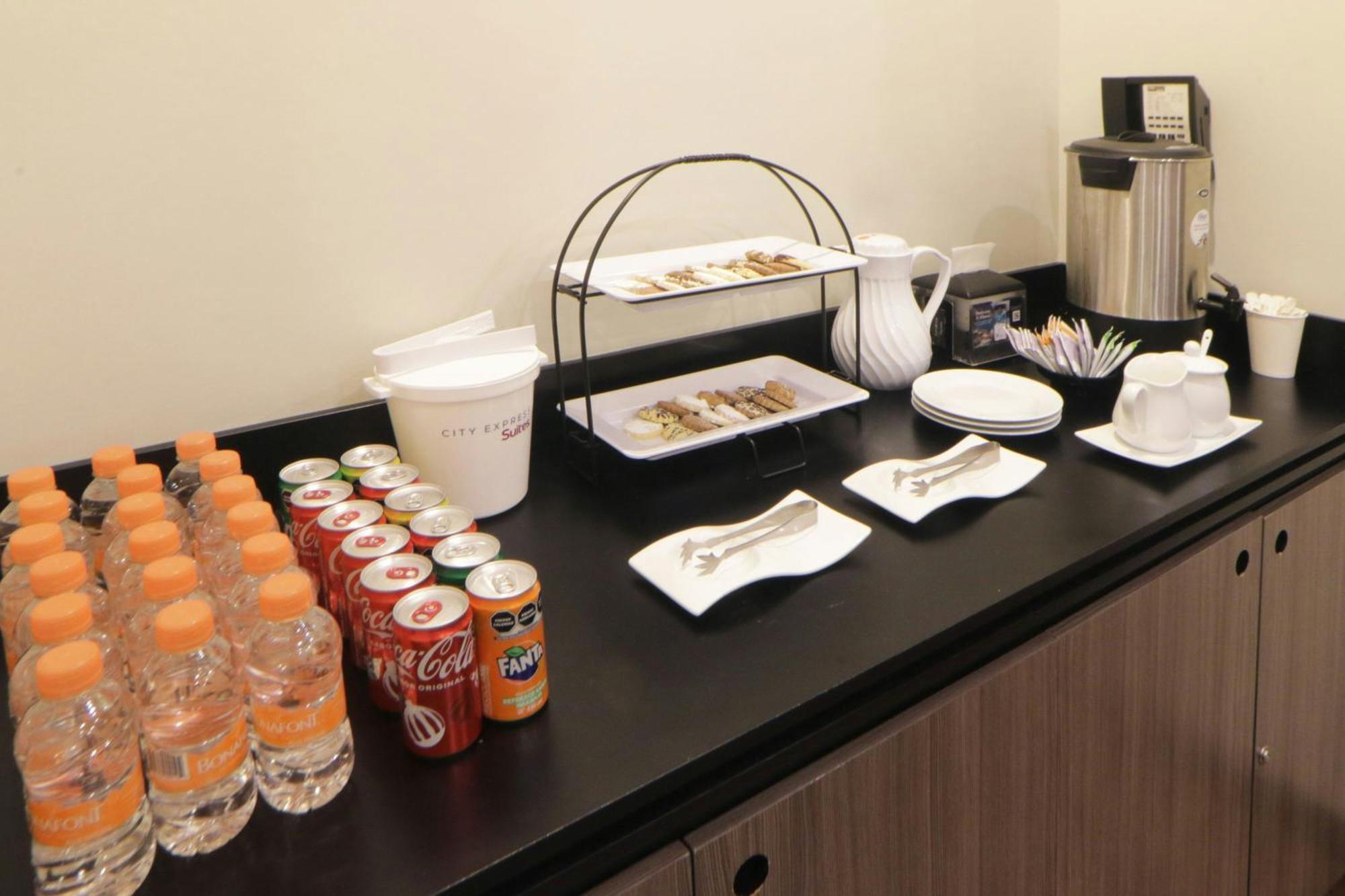 City Express Suites By Marriott Tijuana Rio エクステリア 写真